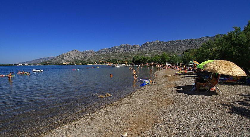 Apartman Bojana Lejlighed Starigrad Paklenica Eksteriør billede